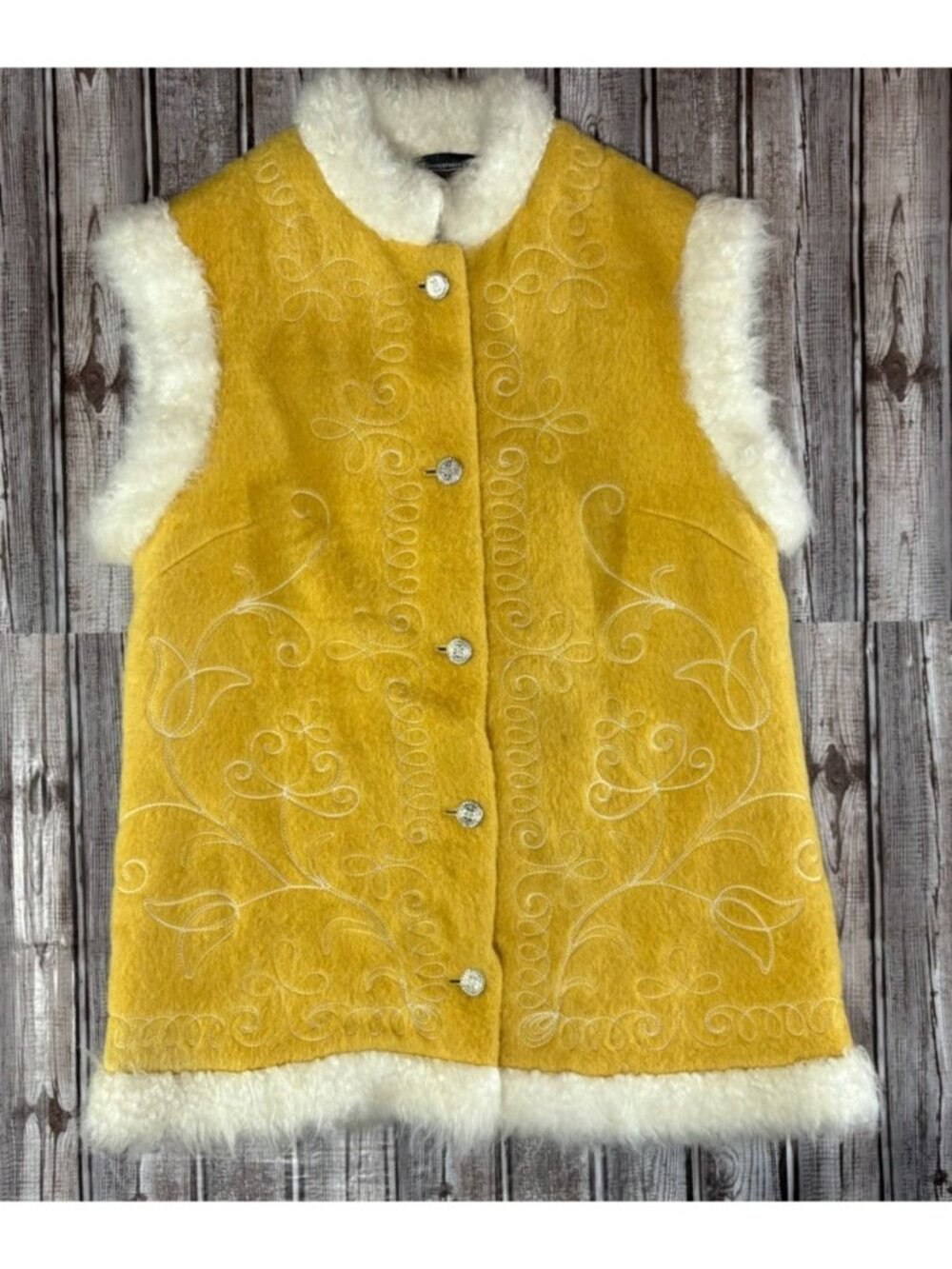 Dayton's Wool Mohair embroidered ski Vest size S color yellow West Germany